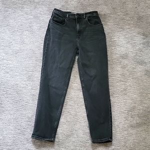 Everlane Curvy Cheeky Jean 30 Regular Charcoal Wash